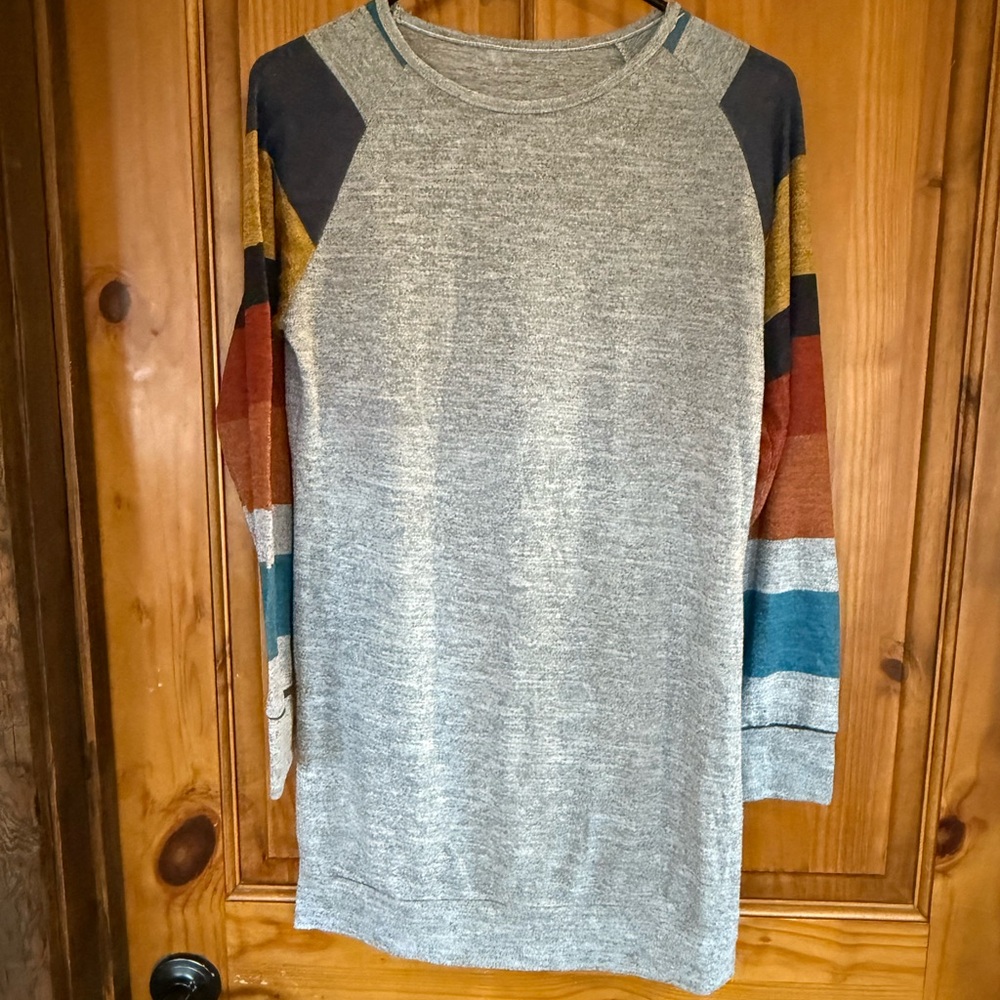 Colorful Sleeve Gray Sweater